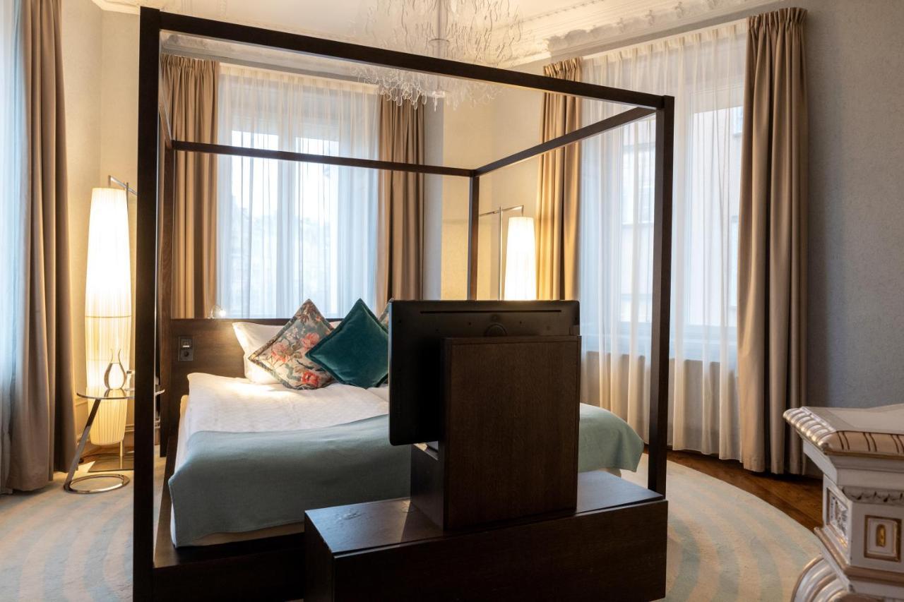 Elite Plaza Hotelli