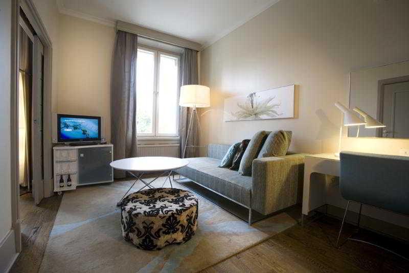 Elite Plaza Hotelli